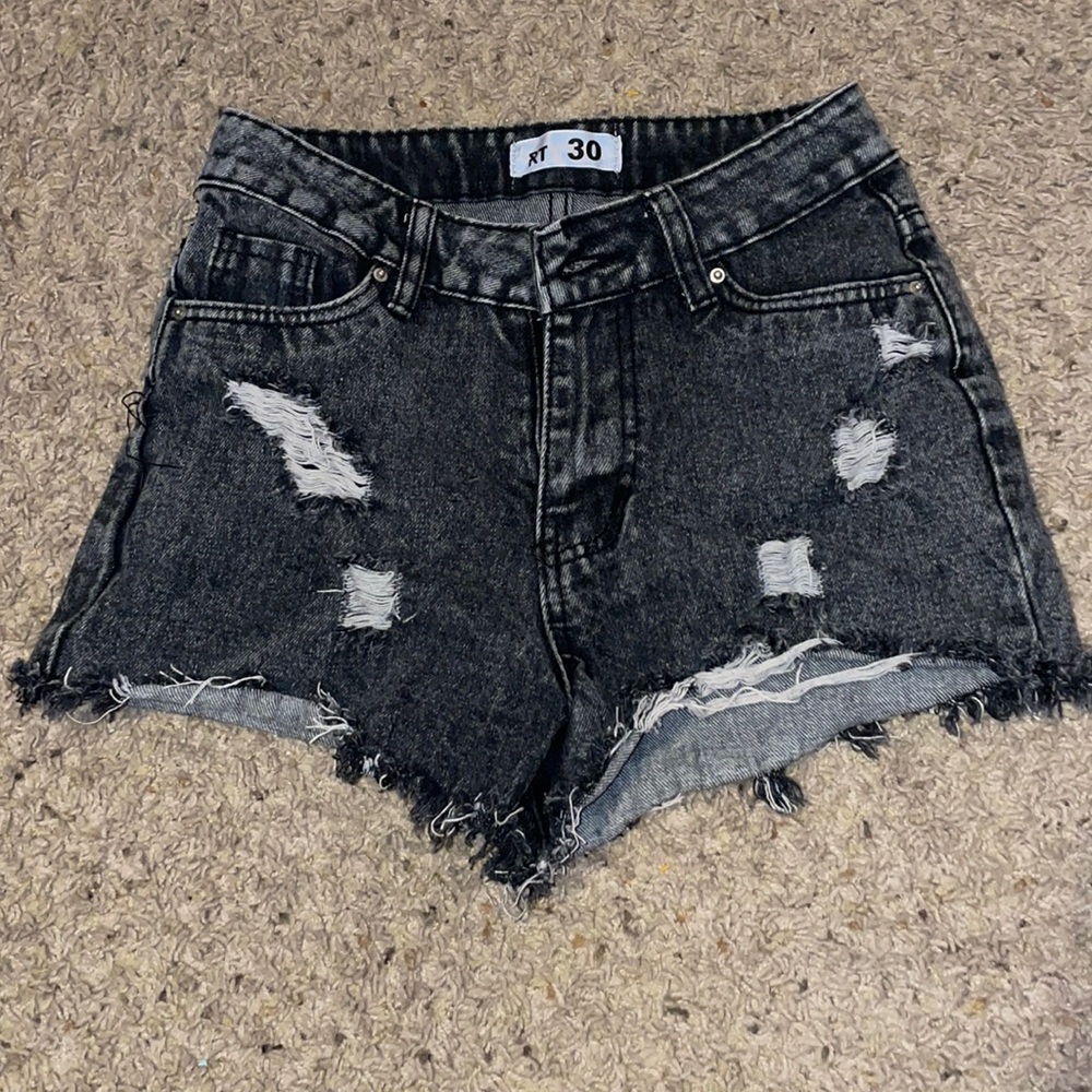 Black jean shorts. Worn 1 time